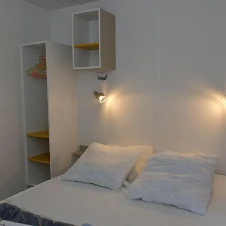 Camping Le Puits Rochais Les Sables-d'Olonne Exterior photo